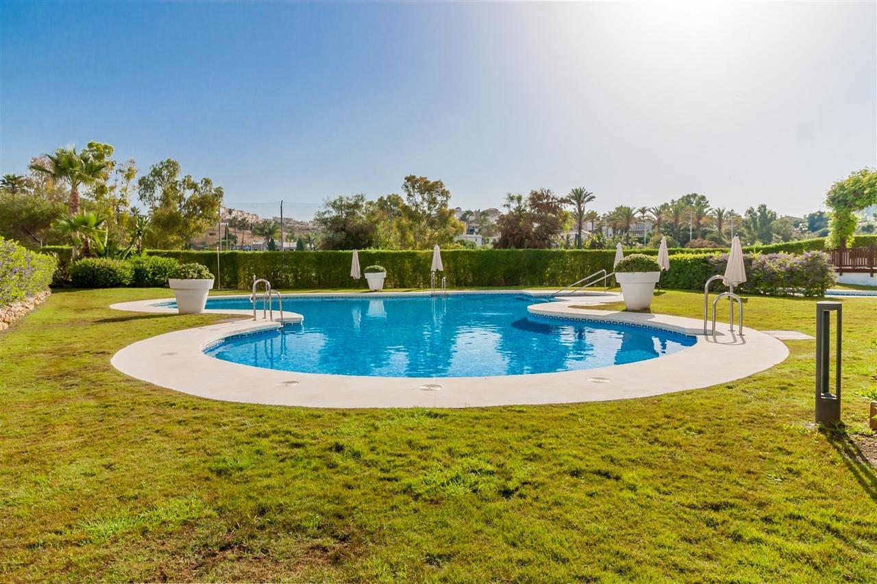 Golf Hill Estepona Canovas Экстерьер фото